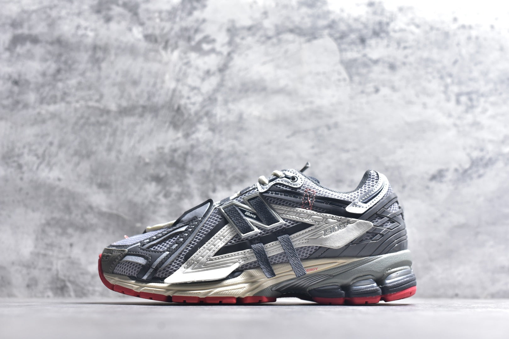 New Balance 1906 Retro Lifestyle Sneaker | U1906AC