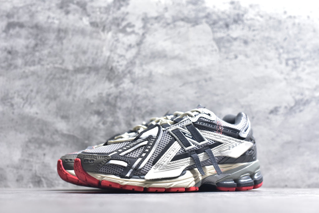 New Balance 1906 Retro Lifestyle Sneaker | U1906AC
