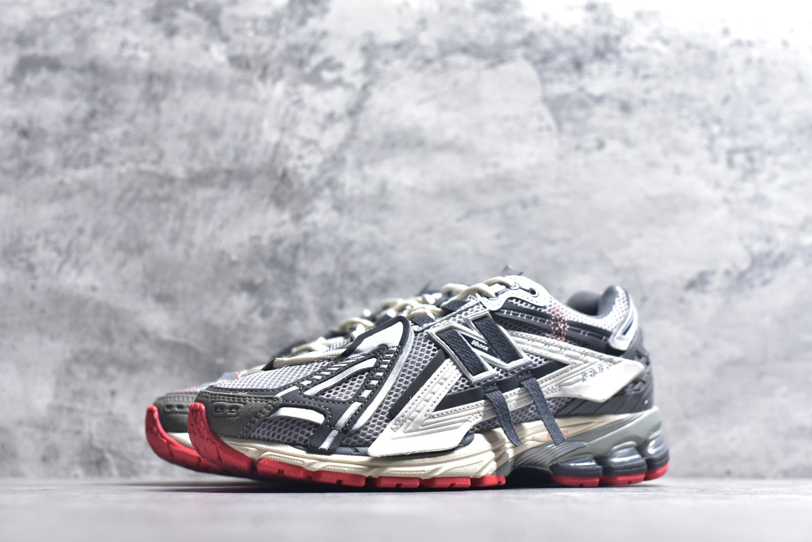 New Balance 1906 Retro Lifestyle Sneaker | U1906AC