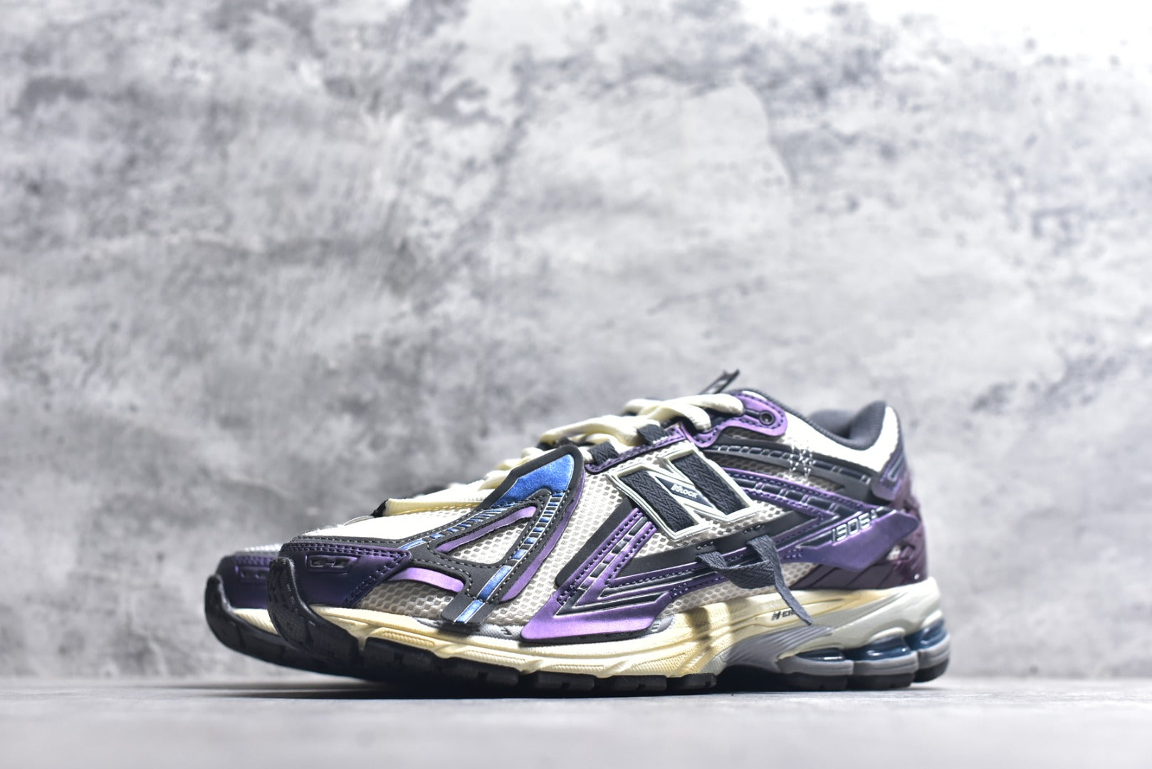 New Balance 1906 Retro Lifestyle Sneaker | U1906ANB