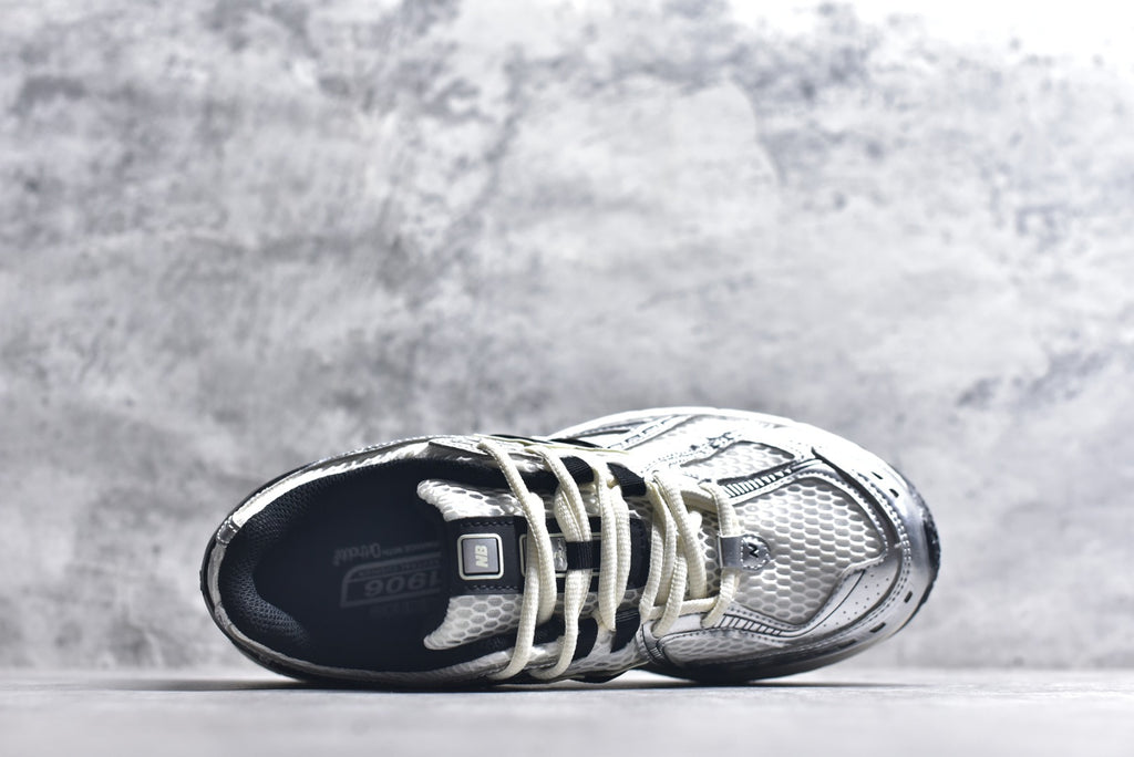 New Balance 1906 Retro Lifestyle Sneaker | M1906RER