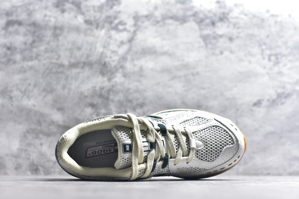New Balance 1906 Retro Lifestyle Sneaker | W1906RQ