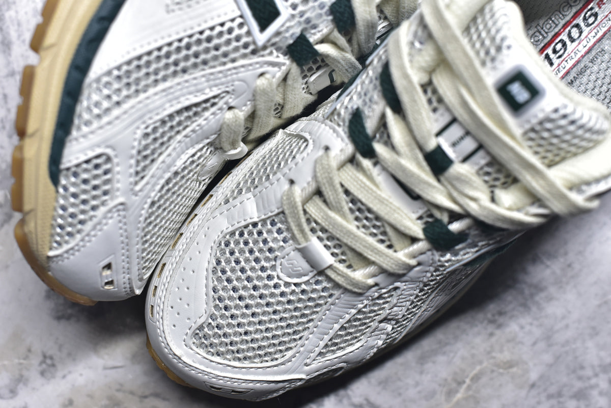 New Balance 1906 Retro Lifestyle Sneaker | W1906RQ