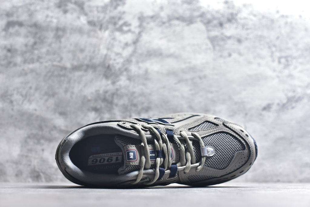 New Balance 1906 Retro Lifestyle Sneaker | M1906RB