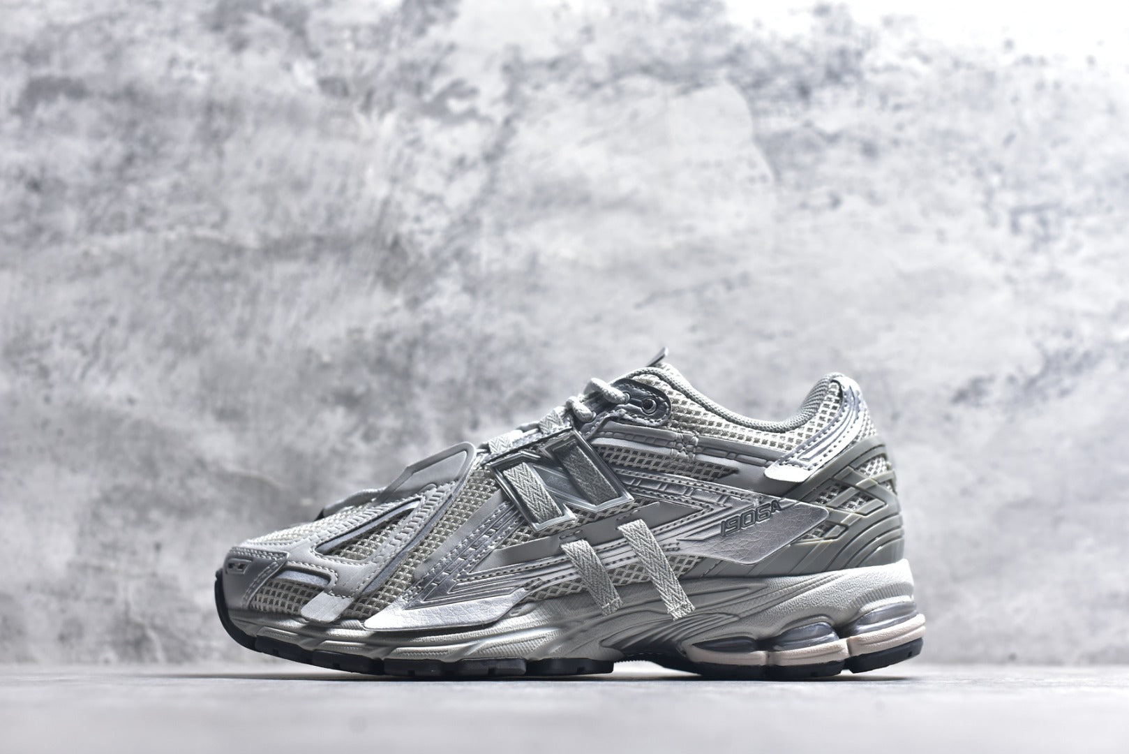 New Balance 1906 Retro Lifestyle Sneaker | M1906AG