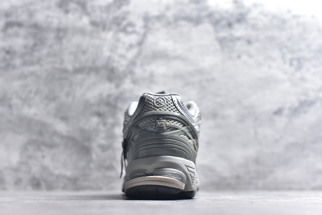 New Balance 1906 Retro Lifestyle Sneaker | M1906AG
