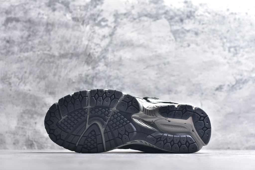 New Balance 1906 Retro Lifestyle Sneaker | M1906AG