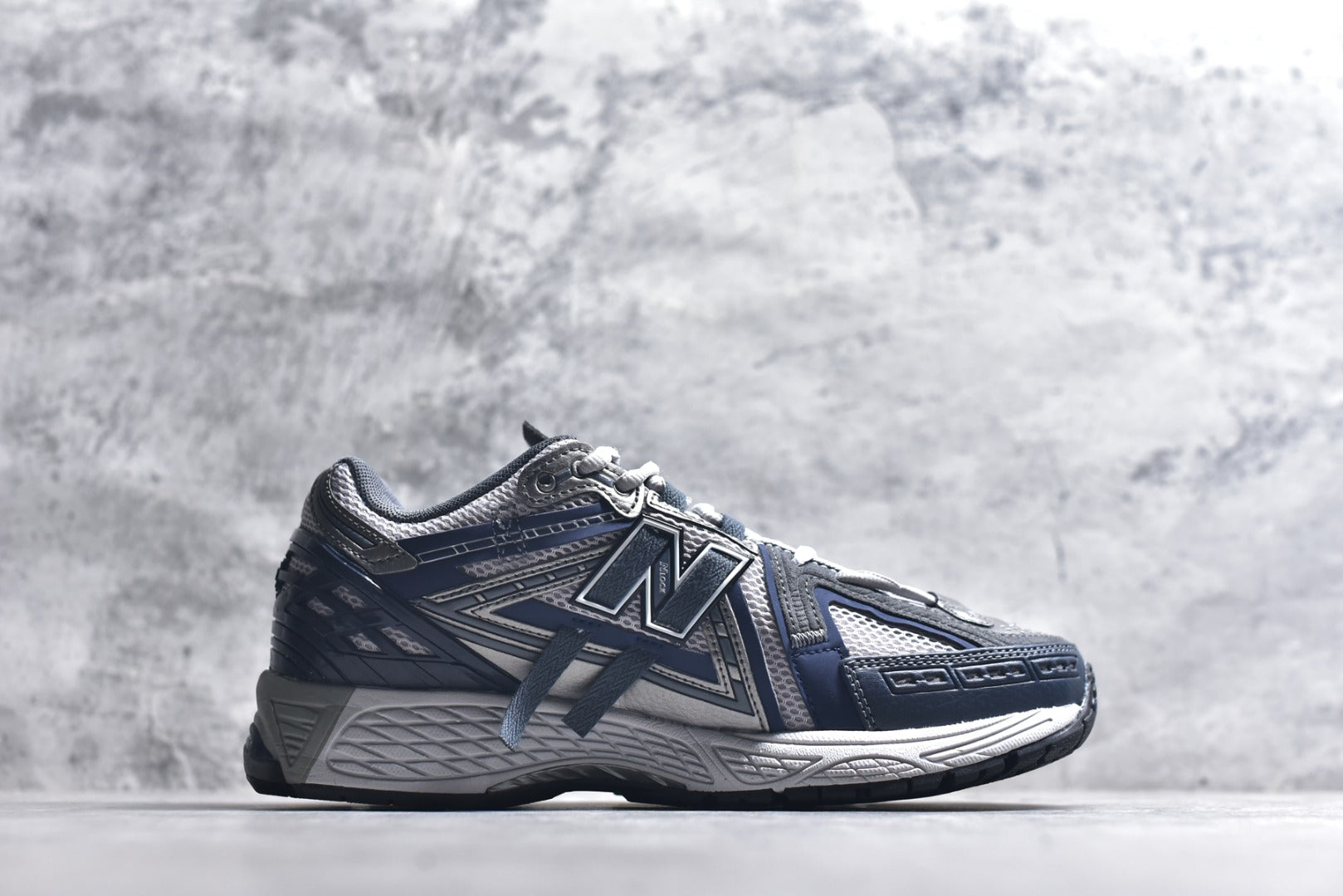 New Balance 1906 Retro Lifestyle Sneaker | U19064F6