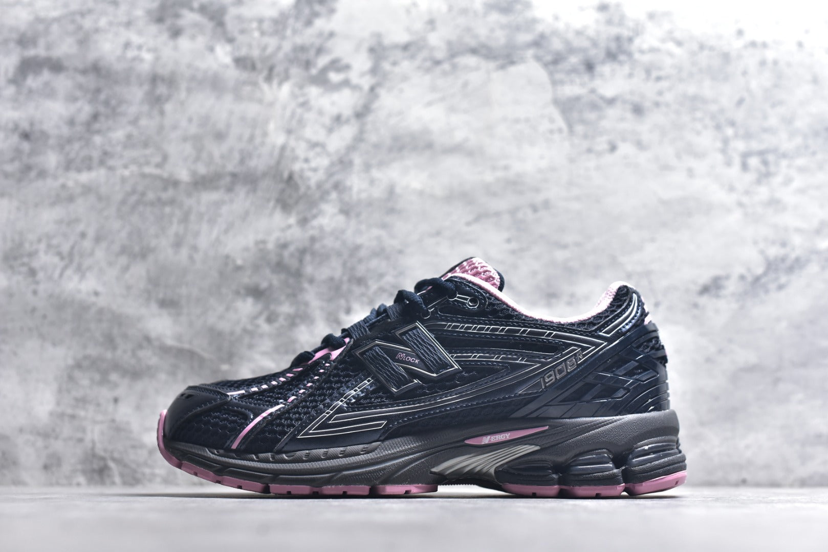 New Balance 1906 Retro Lifestyle Sneaker | U1906RCU