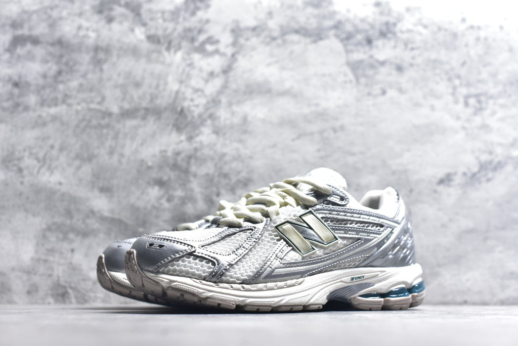 New Balance 1906 Retro Lifestyle Sneaker | M1906REE
