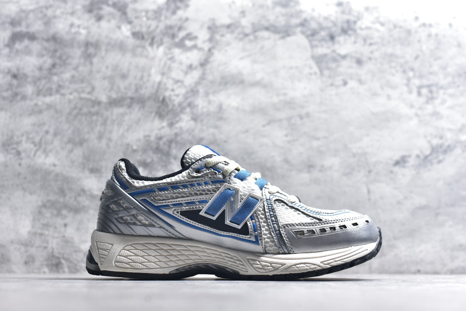New Balance 1906 Retro Lifestyle Sneaker | U1906REB