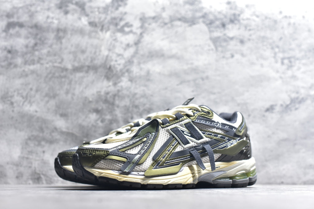 New Balance 1906 Retro Lifestyle Sneaker | U1906ANC