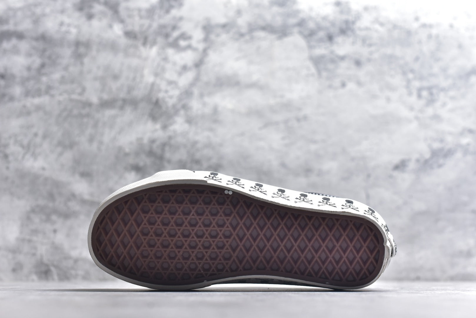 Vans Sk8-Low 'Skull' Limited Edition Low-Top Skate Sneaker | VN000CZU50K