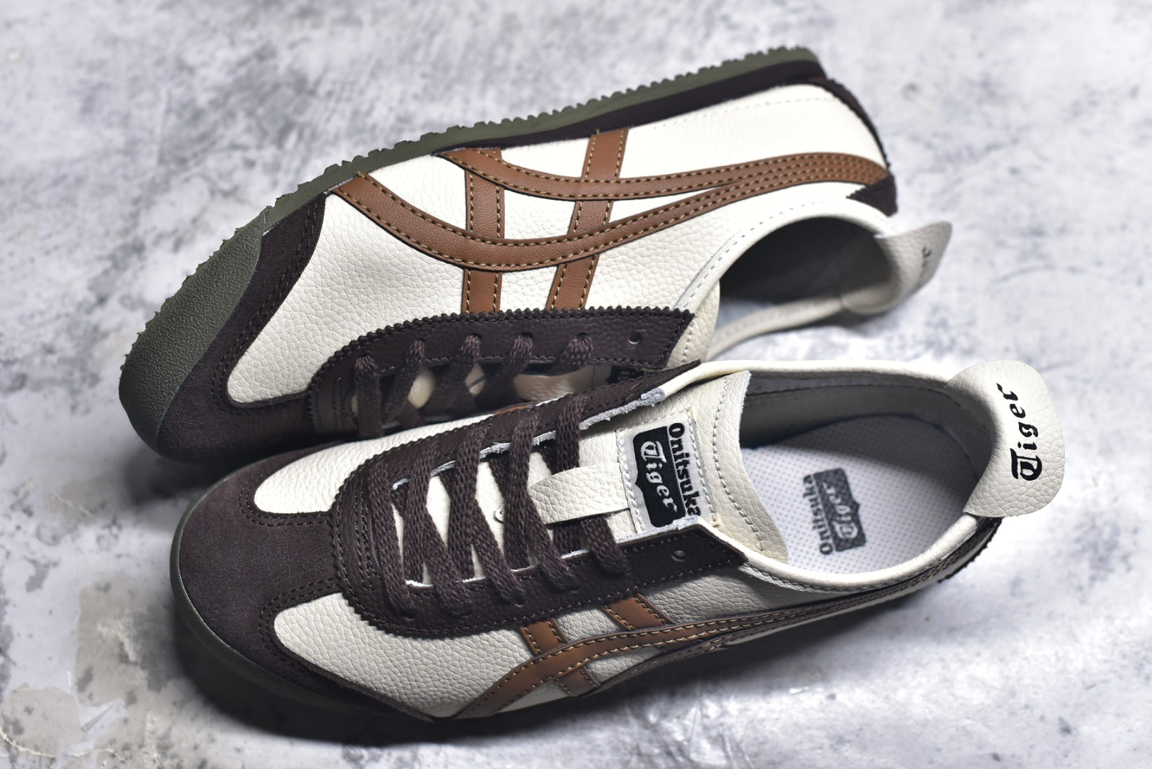 Onitsuka Tiger Mexico 66 Slip-On Canvas Lifestyle Sneaker | 1183B771-251