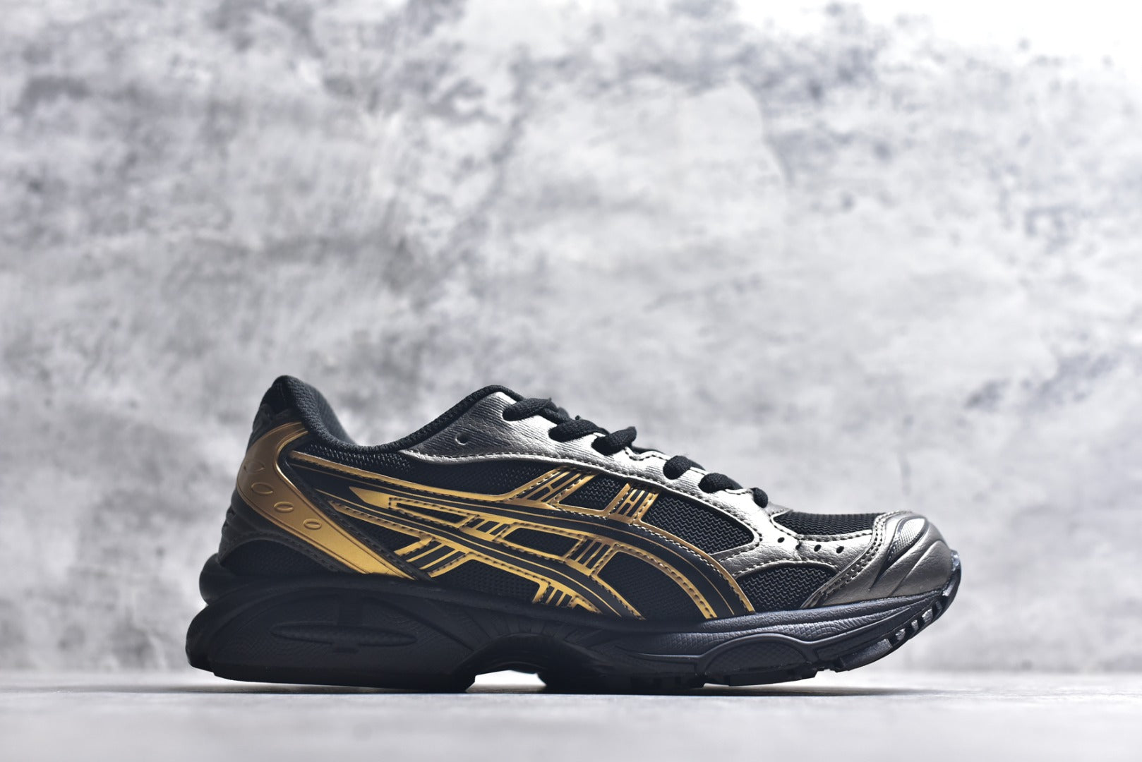 ASICS GEL-KAYANO 14 Retro Running Lifestyle Sneaker | 1203A860-001