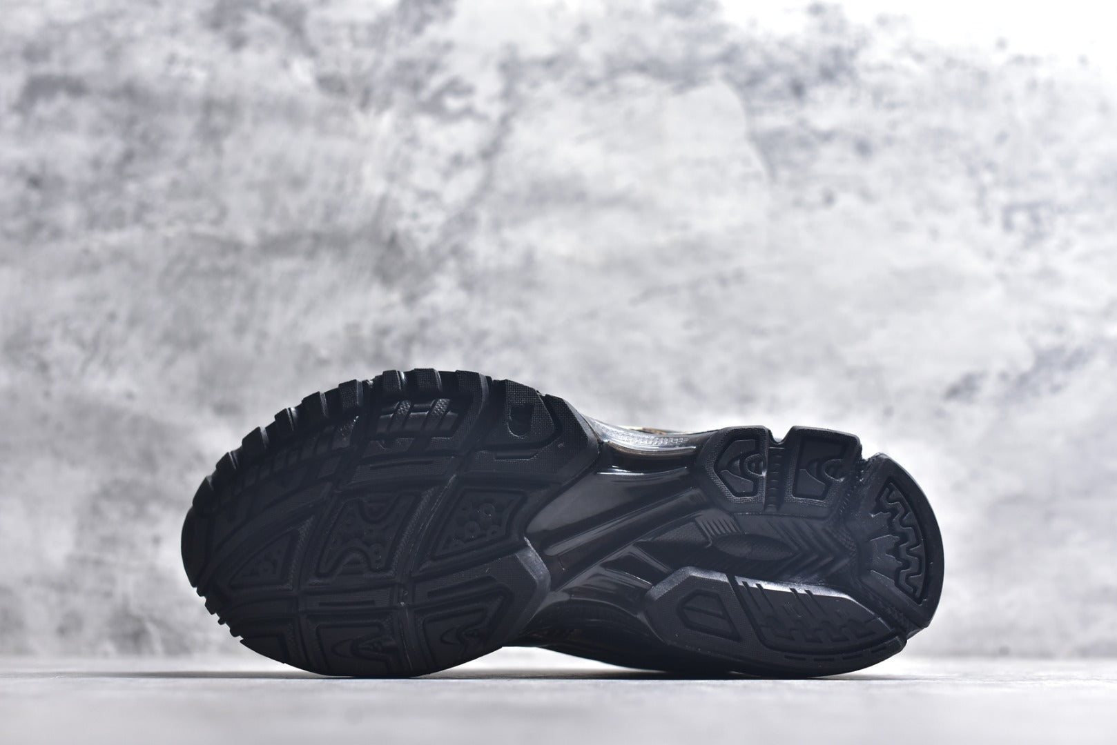 ASICS GEL-KAYANO 14 Retro Running Lifestyle Sneaker | 1203A860-001