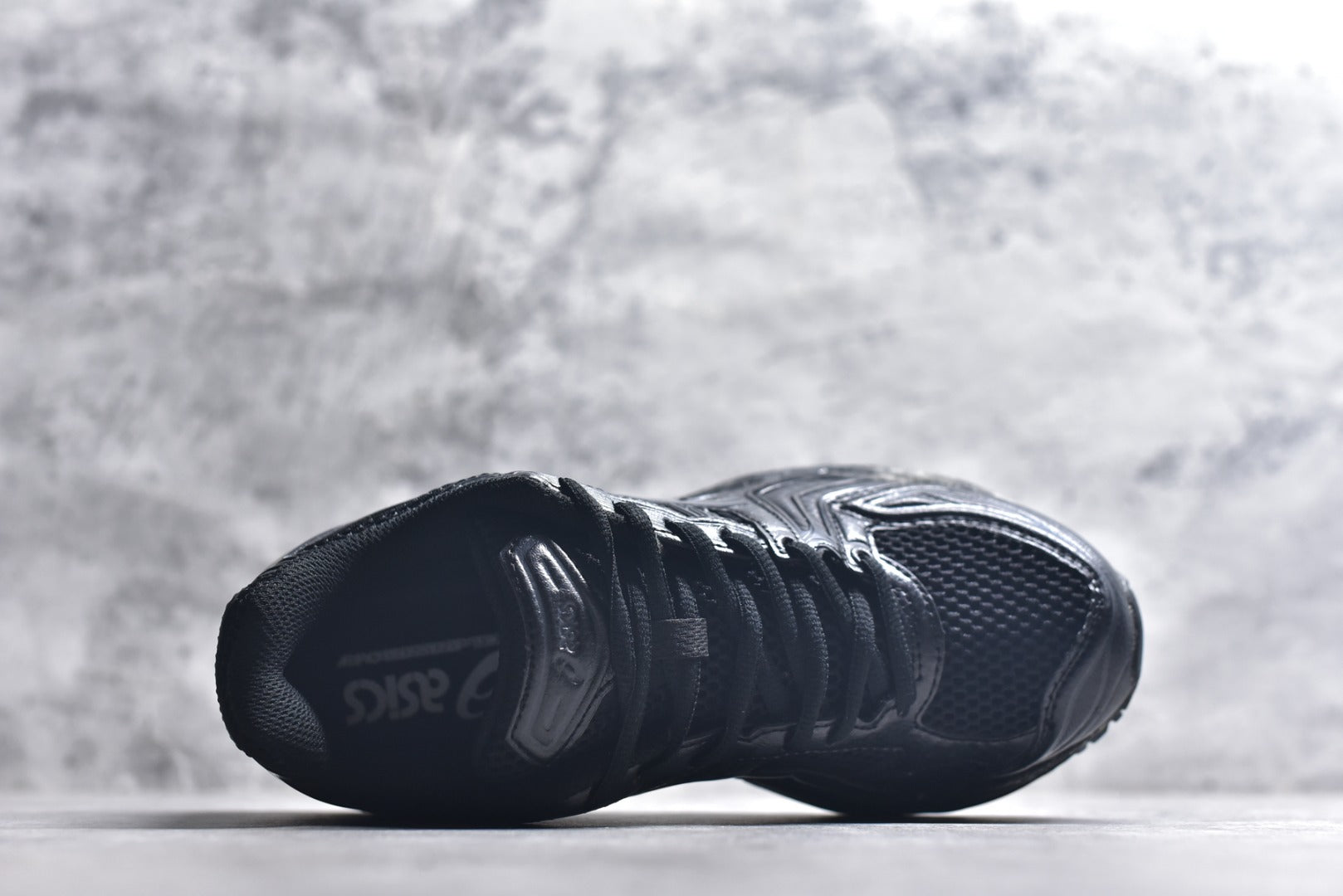 ASICS GEL-KAYANO 14 Retro Running Lifestyle Sneaker | 1201A019-001