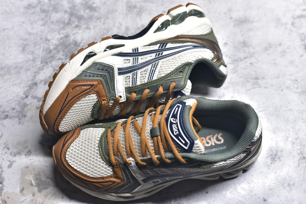 ASICS GEL-KAYANO 14 Retro Running Lifestyle Sneaker | 1201A019-250