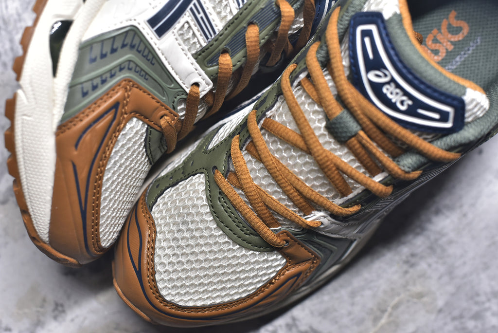 ASICS GEL-KAYANO 14 Retro Running Lifestyle Sneaker | 1201A019-250