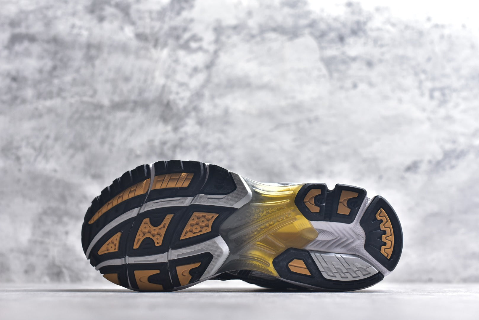 ASICS GEL-KAYANO 14 Retro Running Lifestyle Sneaker | 1201A019-102
