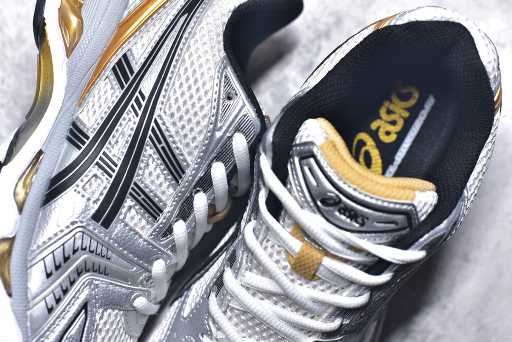 ASICS GEL-KAYANO 14 Retro Running Lifestyle Sneaker | 1201A019-102