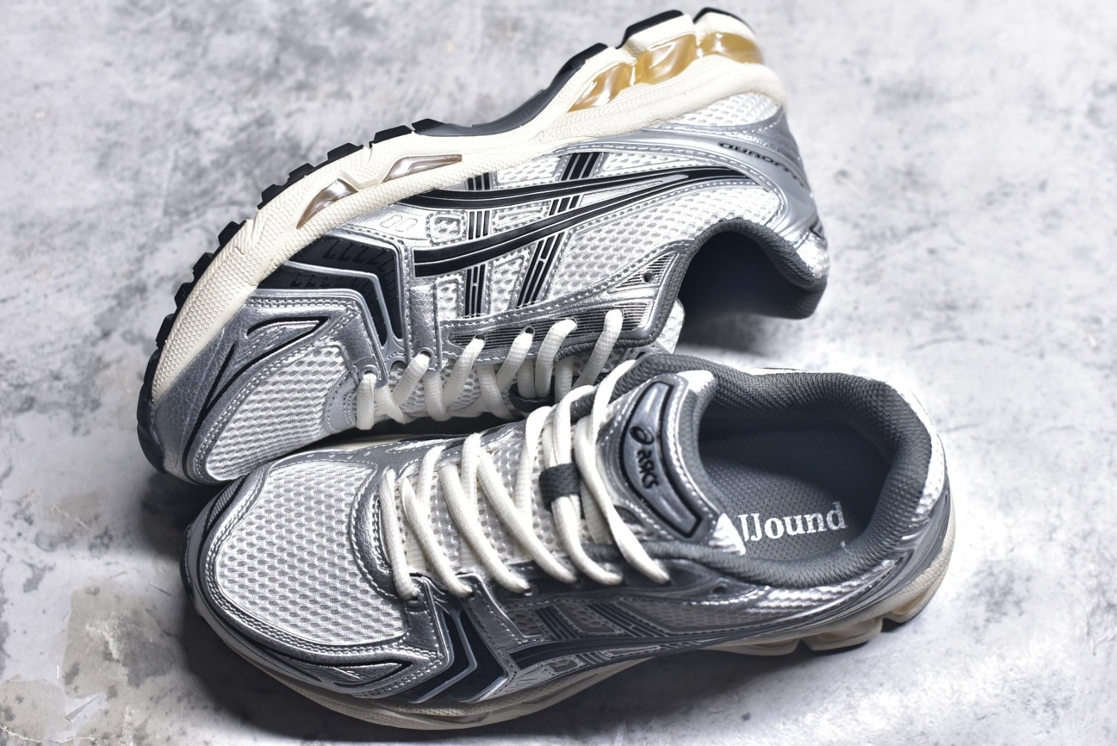 ASICS GEL-KAYANO 14 Retro Running Lifestyle Sneaker | 1201A457-101