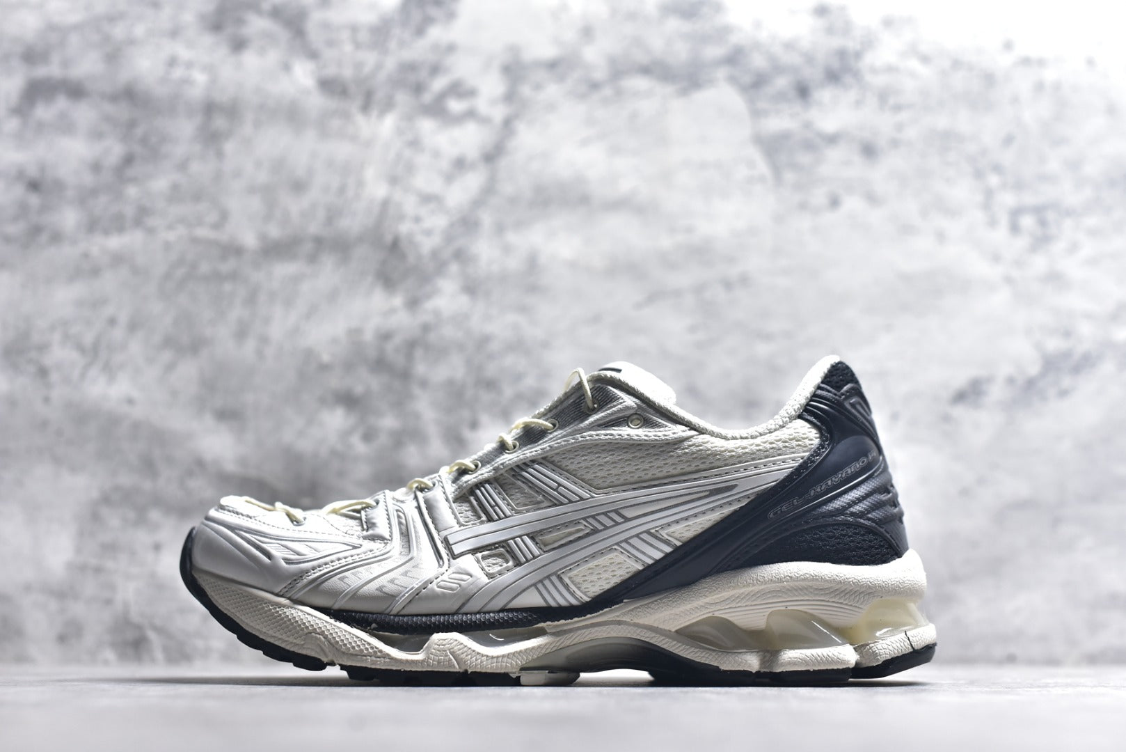 ASICS GEL-KAYANO 14 Retro Running Lifestyle Sneaker | 1201A922-100