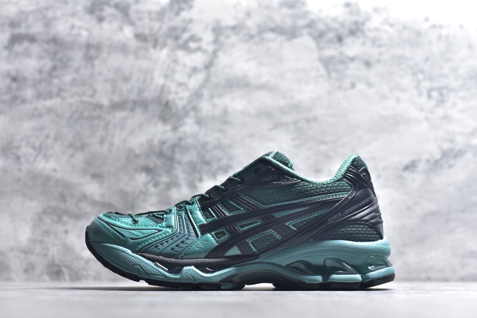 ASICS GEL-KAYANO 14 Retro Running Lifestyle Sneaker | 1201A922-300
