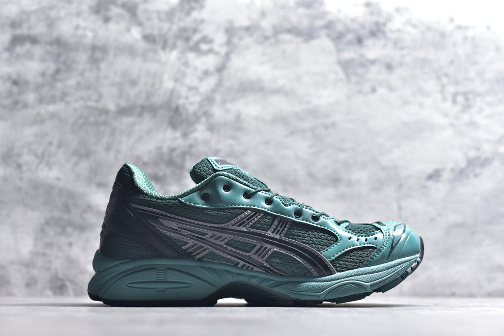 ASICS GEL-KAYANO 14 Retro Running Lifestyle Sneaker | 1201A922-300
