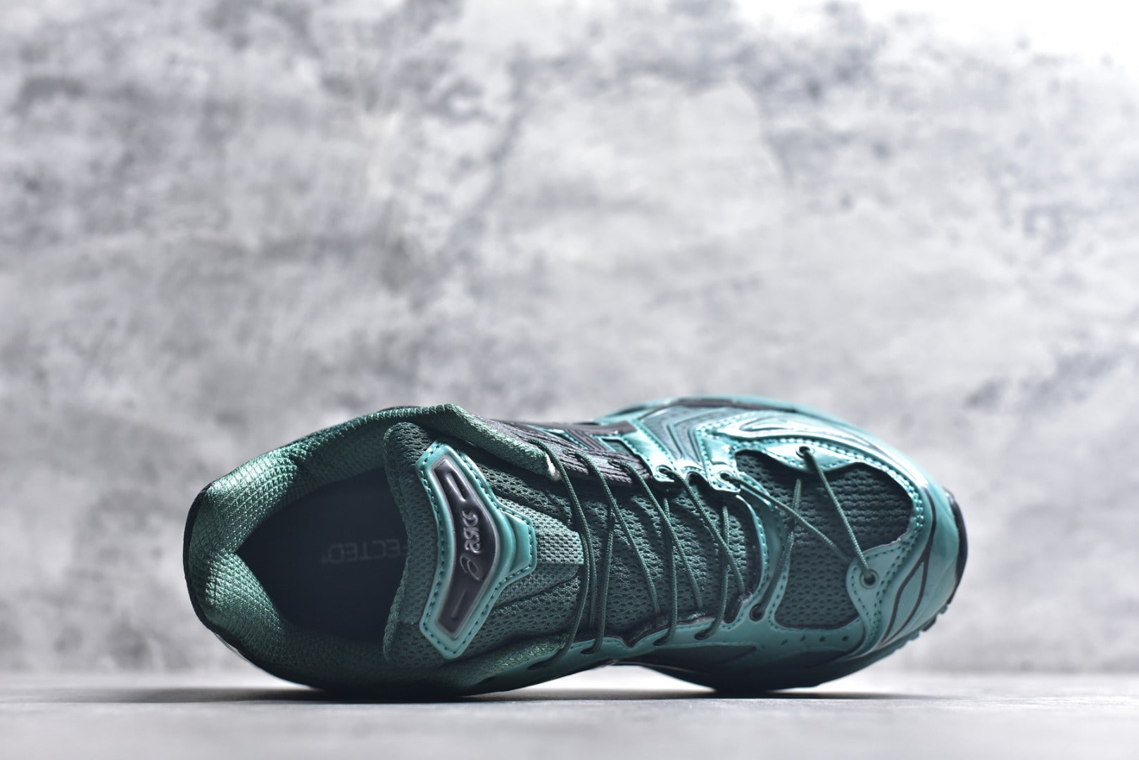 ASICS GEL-KAYANO 14 Retro Running Lifestyle Sneaker | 1201A922-300