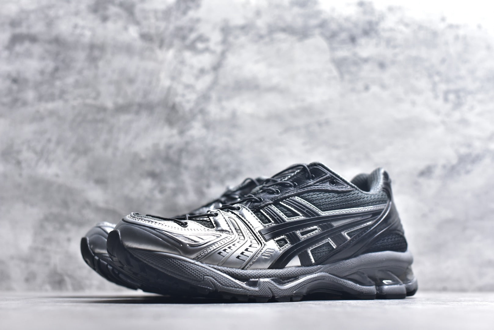 ASICS GEL-KAYANO 14 Retro Running Lifestyle Sneaker | 1201A922-020