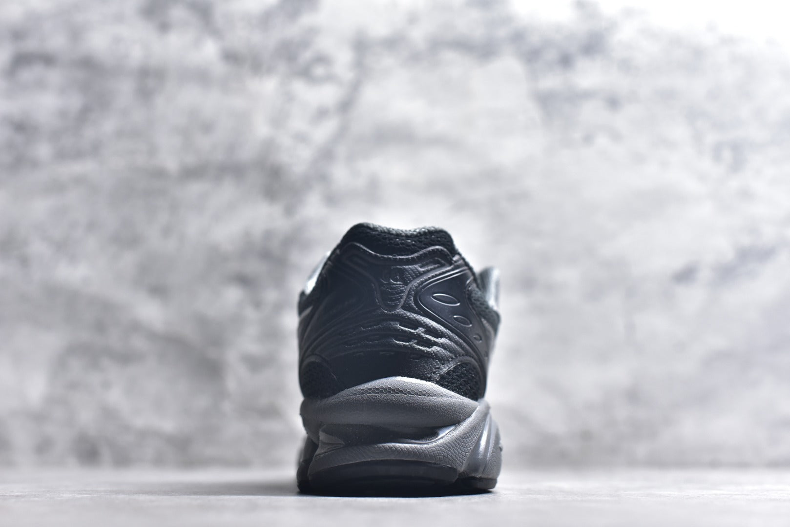 ASICS GEL-KAYANO 14 Retro Running Lifestyle Sneaker | 1201A922-020