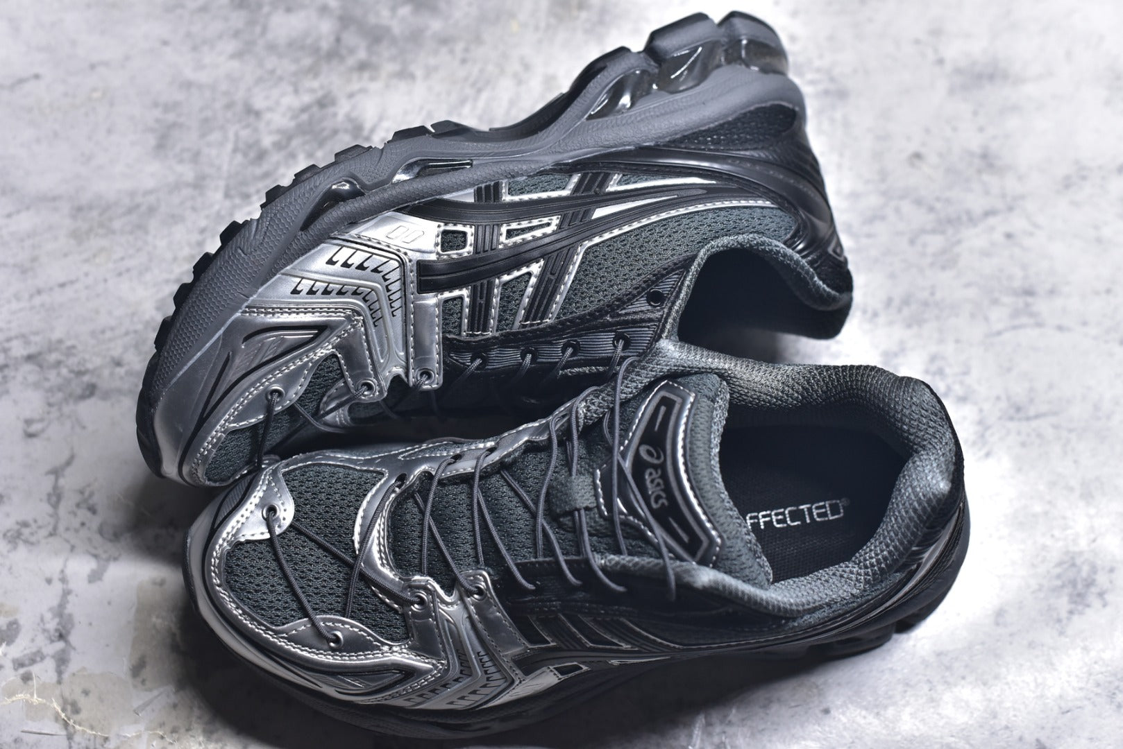 ASICS GEL-KAYANO 14 Retro Running Lifestyle Sneaker | 1201A922-020