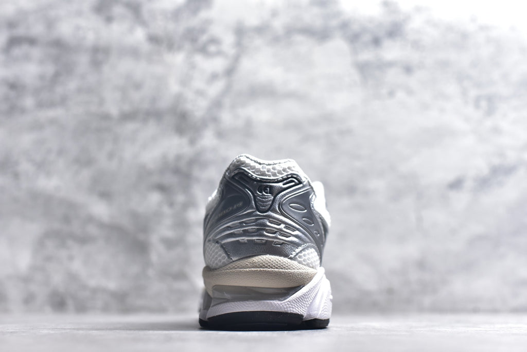 ASICS GEL-KAYANO 14 Retro Running Lifestyle Sneaker | 1203A537-110