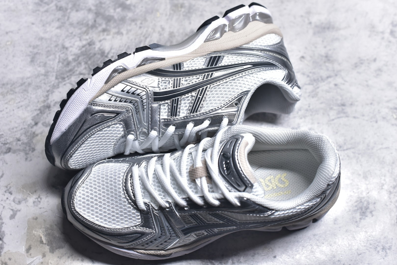 ASICS GEL-KAYANO 14 Retro Running Lifestyle Sneaker | 1203A537-110