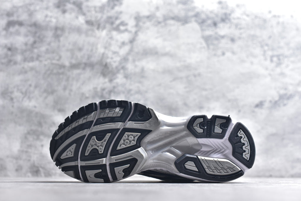ASICS GEL-KAYANO 14 Retro Running Lifestyle Sneaker | 1203A537-098