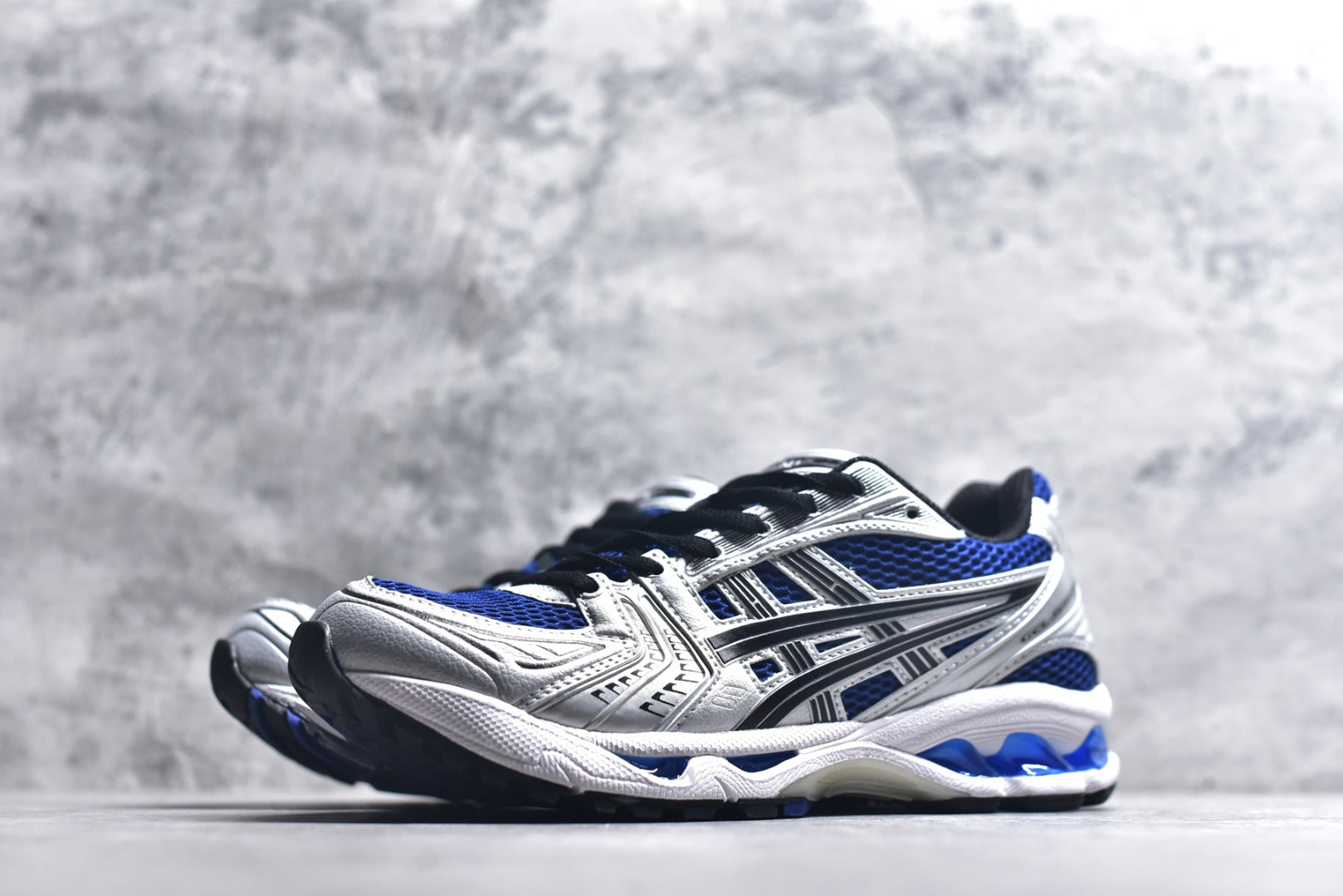 ASICS GEL-KAYANO 14 Retro Running Lifestyle Sneaker | 1201A019-401
