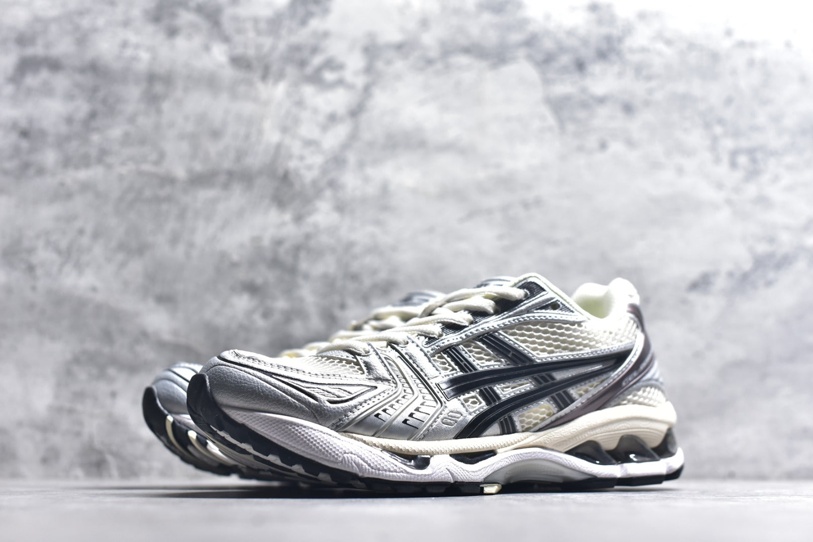 ASICS GEL-KAYANO 14 Retro Running Lifestyle Sneaker | 1201A019-108