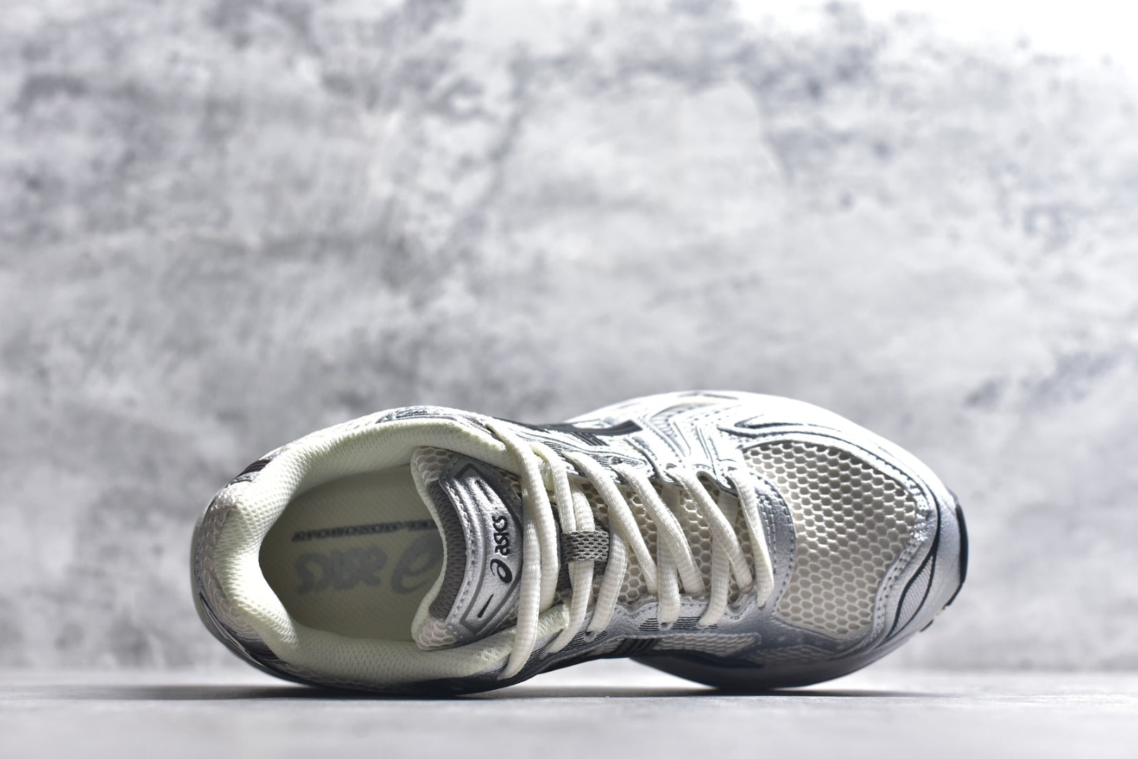 ASICS GEL-KAYANO 14 Retro Running Lifestyle Sneaker | 1201A019-108