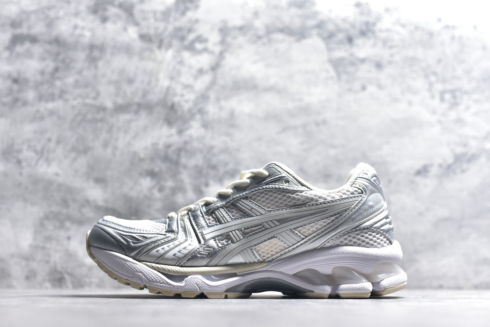 ASICS GEL-KAYANO 14 Retro Running Lifestyle Sneaker | 1201A457-100