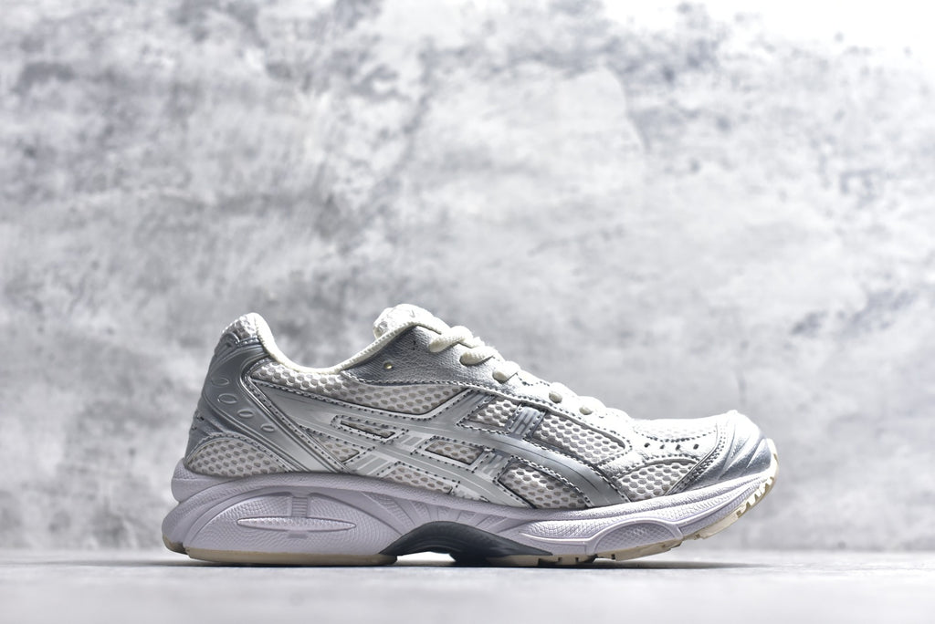 ASICS GEL-KAYANO 14 Retro Running Lifestyle Sneaker | 1201A457-100