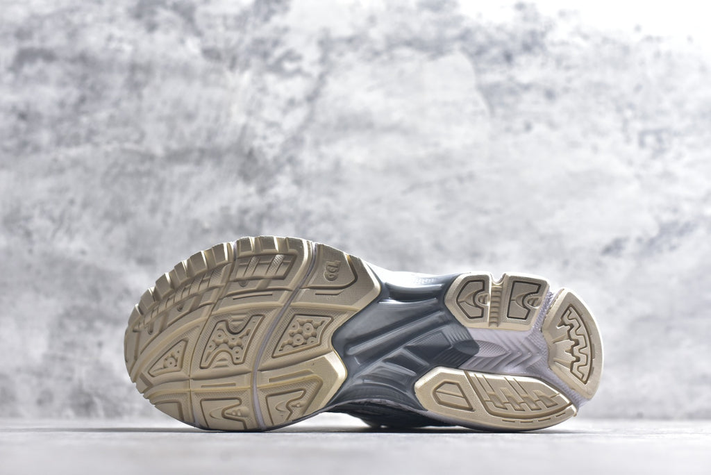 ASICS GEL-KAYANO 14 Retro Running Lifestyle Sneaker | 1201A457-100