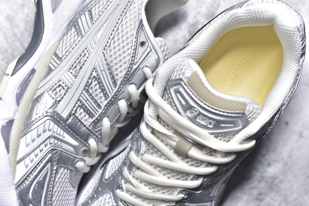 ASICS GEL-KAYANO 14 Retro Running Lifestyle Sneaker | 1201A457-100