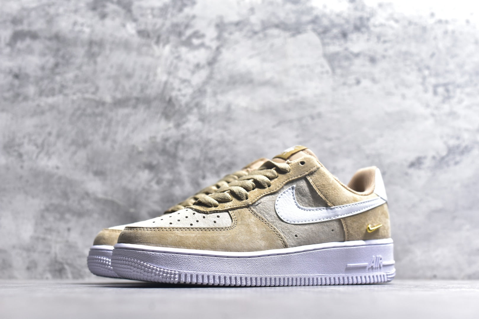 Nike Air Force 1 Low '07 Lifestyle Sneaker | IQ9964-200