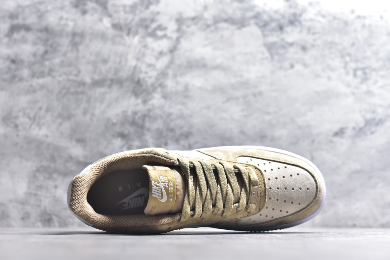 Nike Air Force 1 Low '07 Lifestyle Sneaker | IQ9964-200