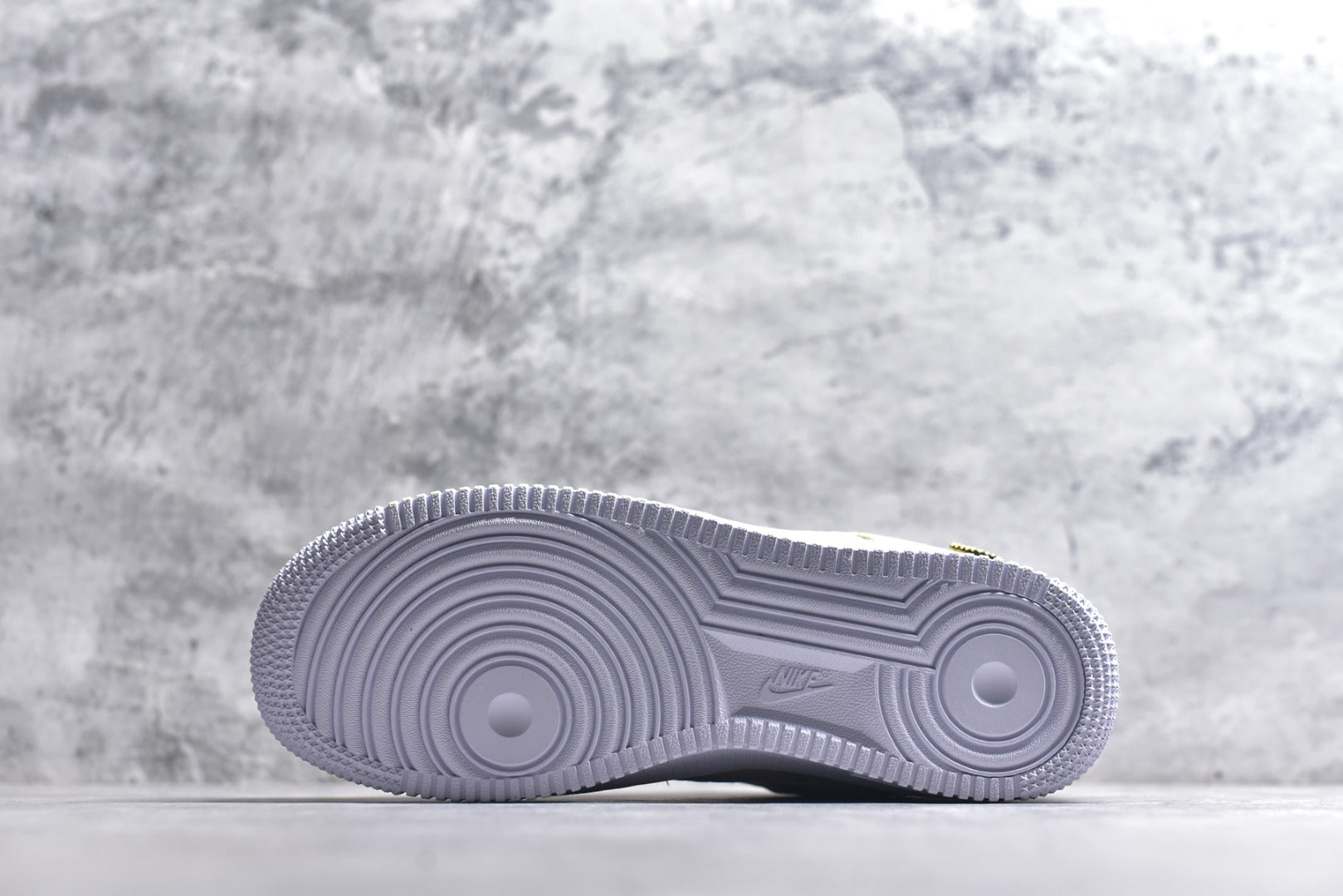 Nike Air Force 1 Low '07 Lifestyle Sneaker | IQ9964-200