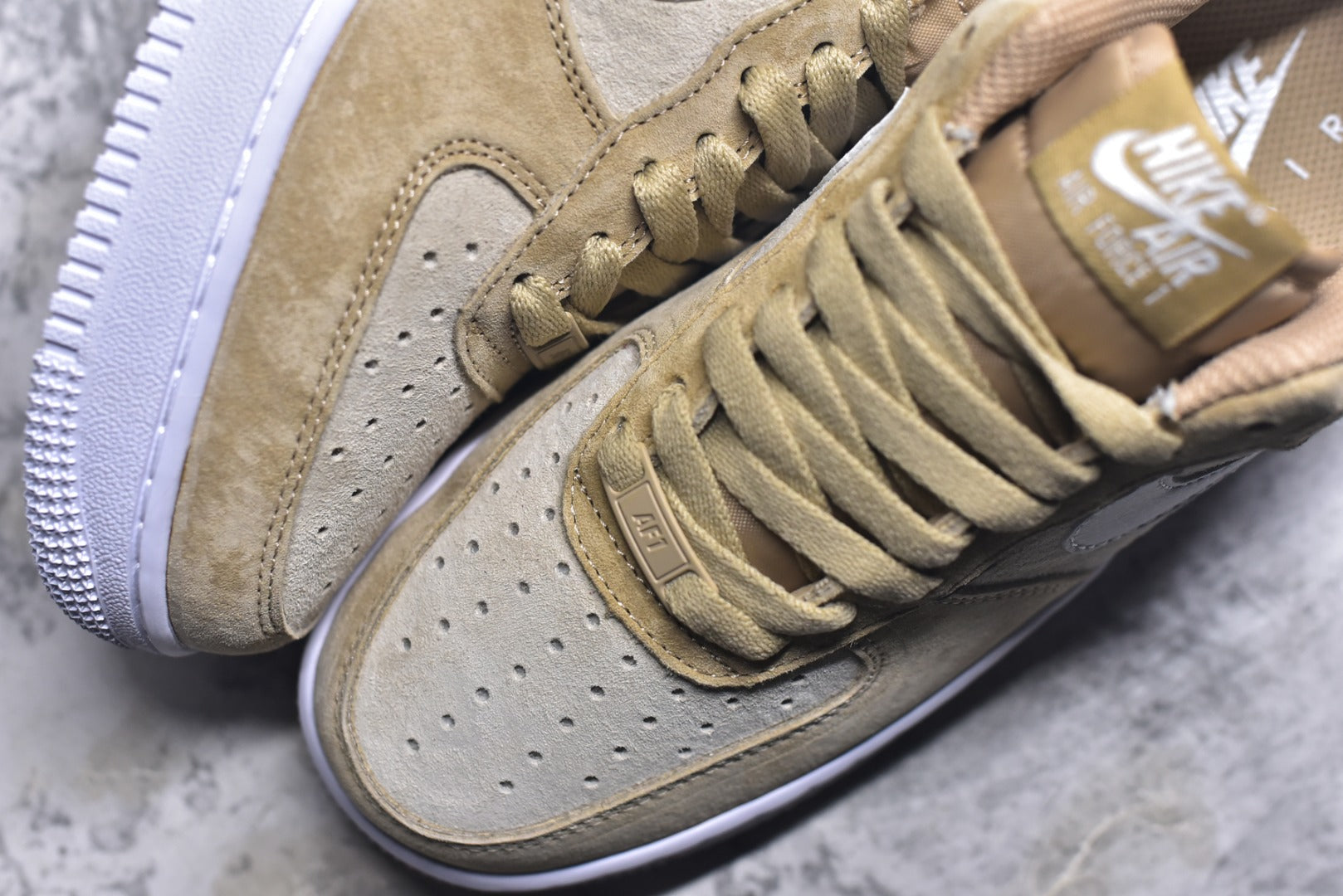 Nike Air Force 1 Low '07 Lifestyle Sneaker | IQ9964-200