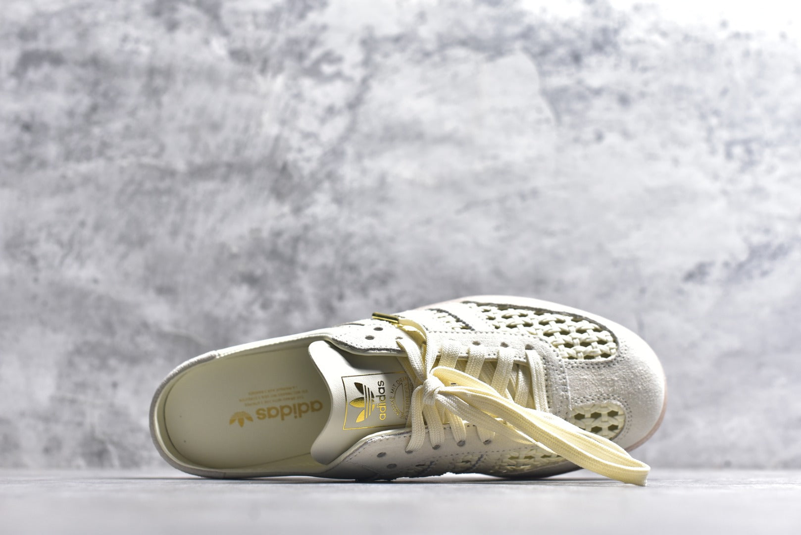 Adidas Originals Samba OG Mule KH7719 | Closed-Toe Slip-On