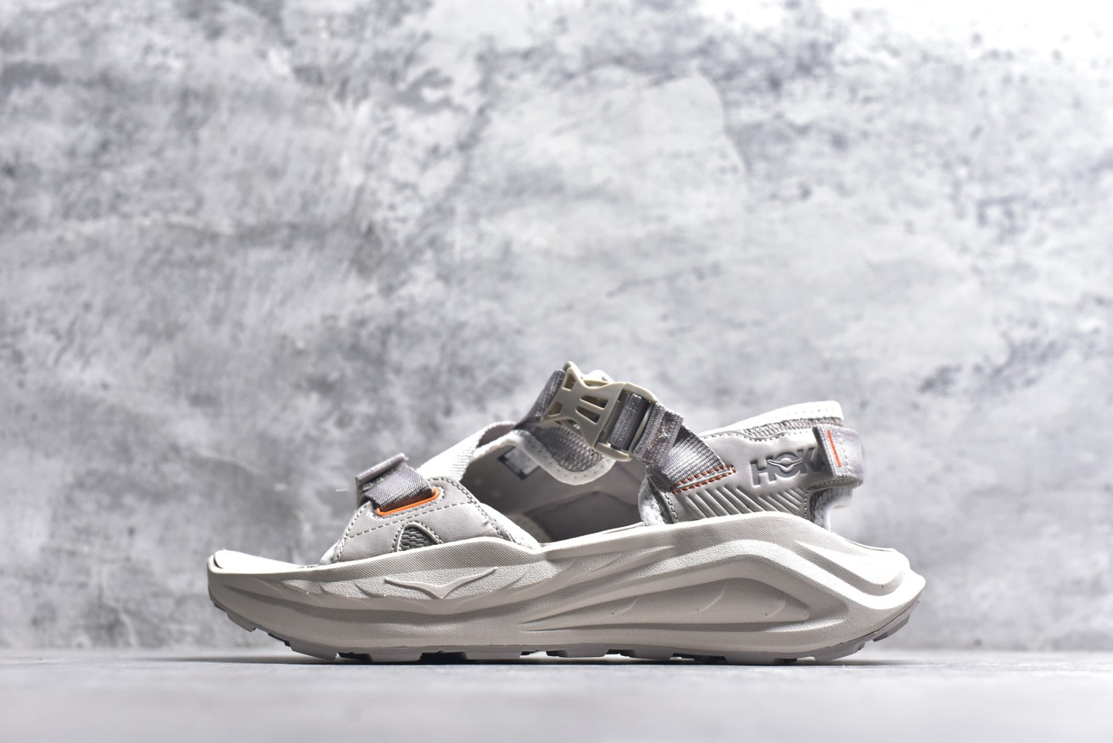 HOKA Ora Recovery Flip – Peach Cobbler/Cream (1162590-PCC)