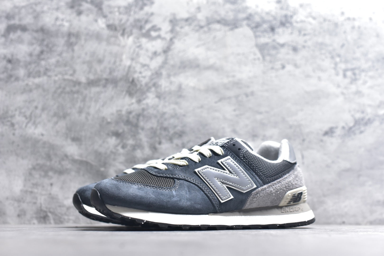 New Balance 574 – Grey/Multi (U574GM2)